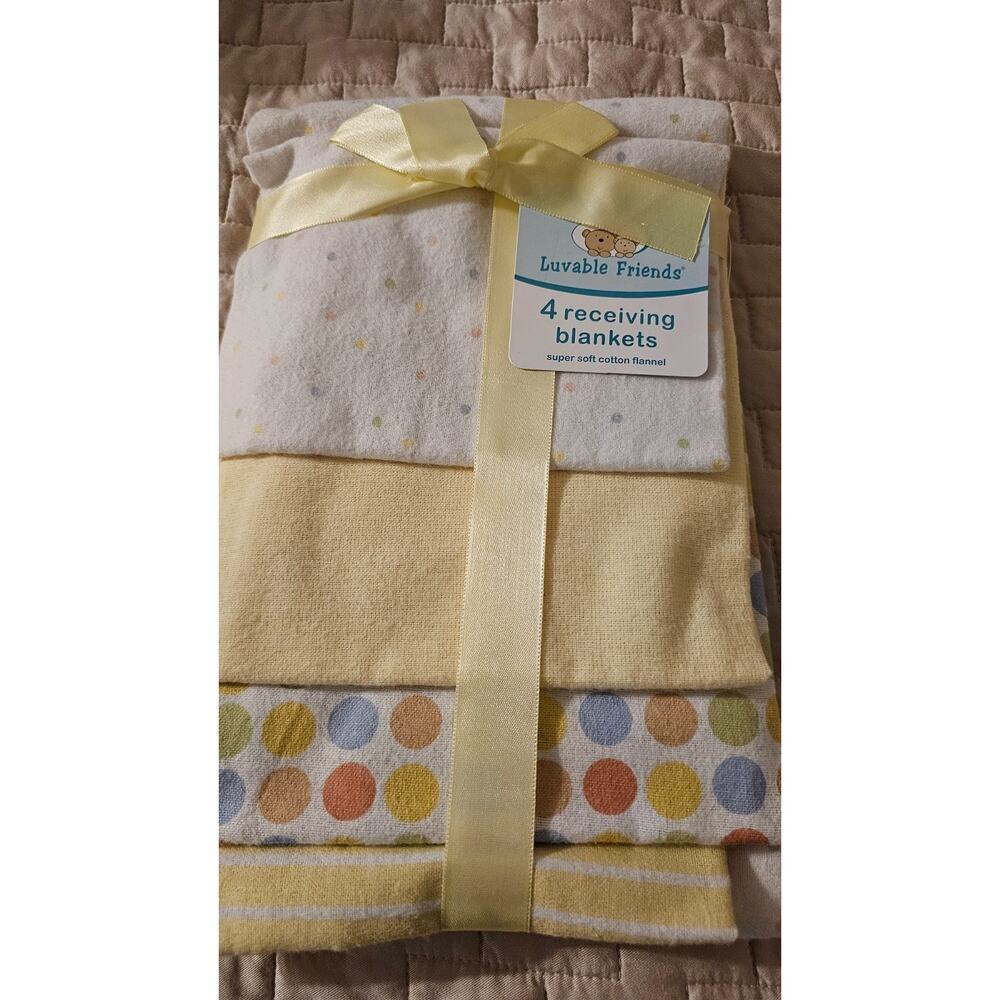 Unisex Receiving Blankets - Soft flannel - Lot of 4 28 x 28 inches
